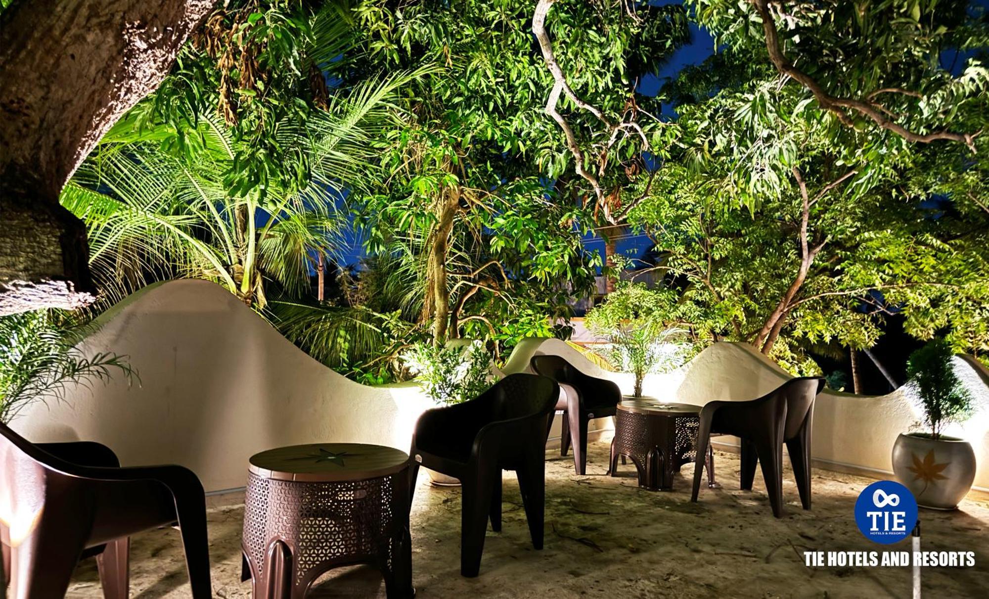 Eden Beach Resort - Tie Hotels & Resorts Pondicherry Bagian luar foto