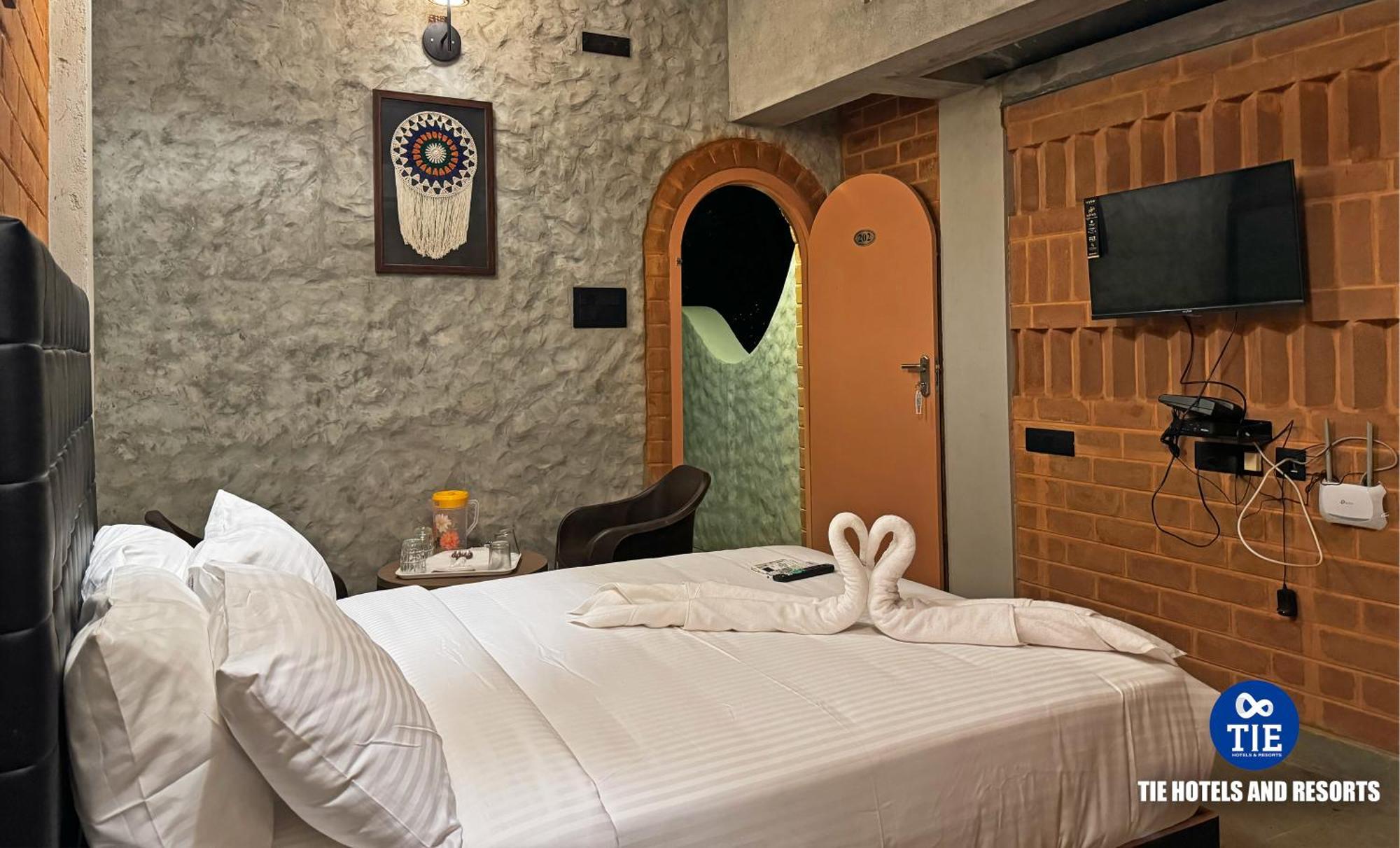 Eden Beach Resort - Tie Hotels & Resorts Pondicherry Bagian luar foto