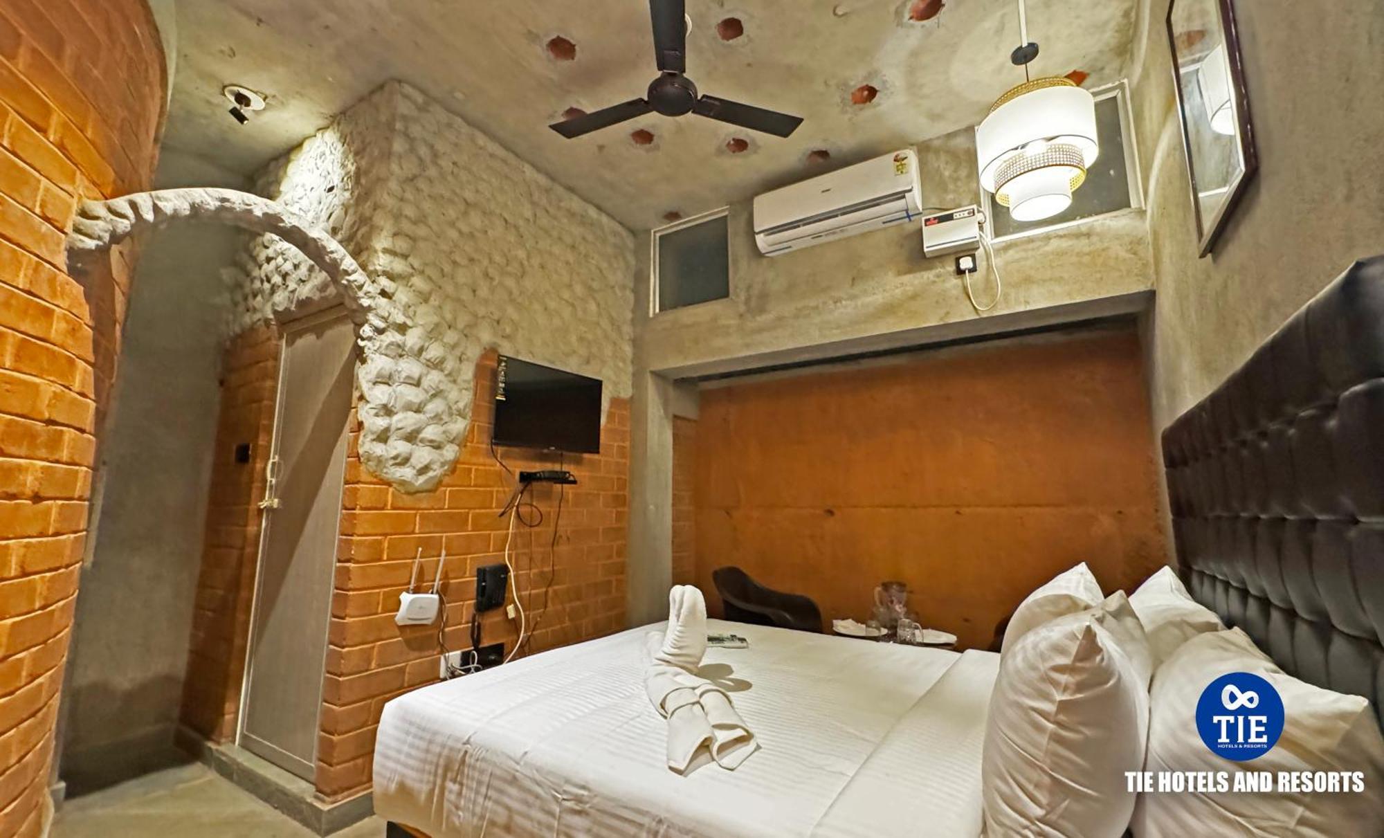 Eden Beach Resort - Tie Hotels & Resorts Pondicherry Bagian luar foto